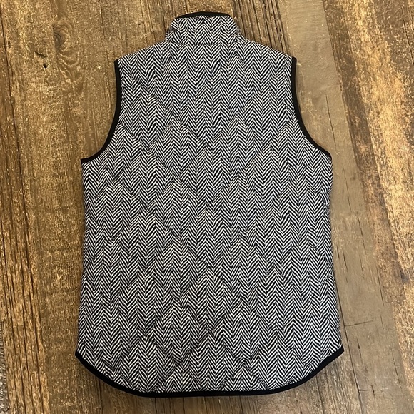 J.Crew Excursion Puffer Vest - Picture 2 of 7